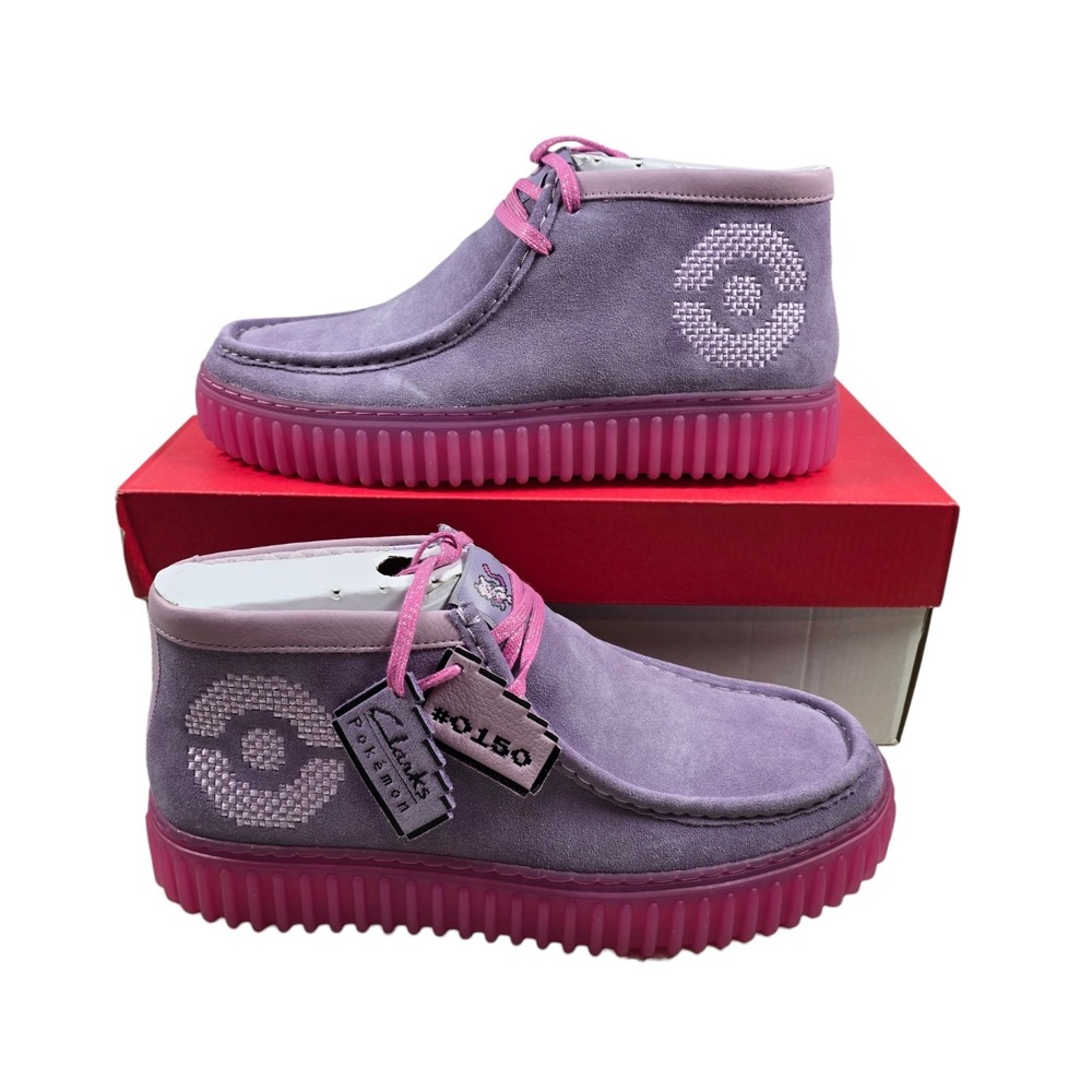Clarks Torhill Explore × Pokémon Mewtwo Grey Lavender Pink Suede Chukka- Men's 9